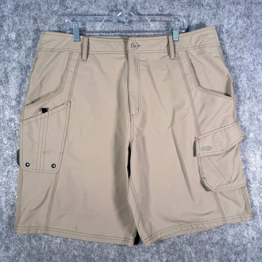 AFTCO Stealth Performance Cargo Fishing Shorts Mens Size 38 Beige Minor Stains